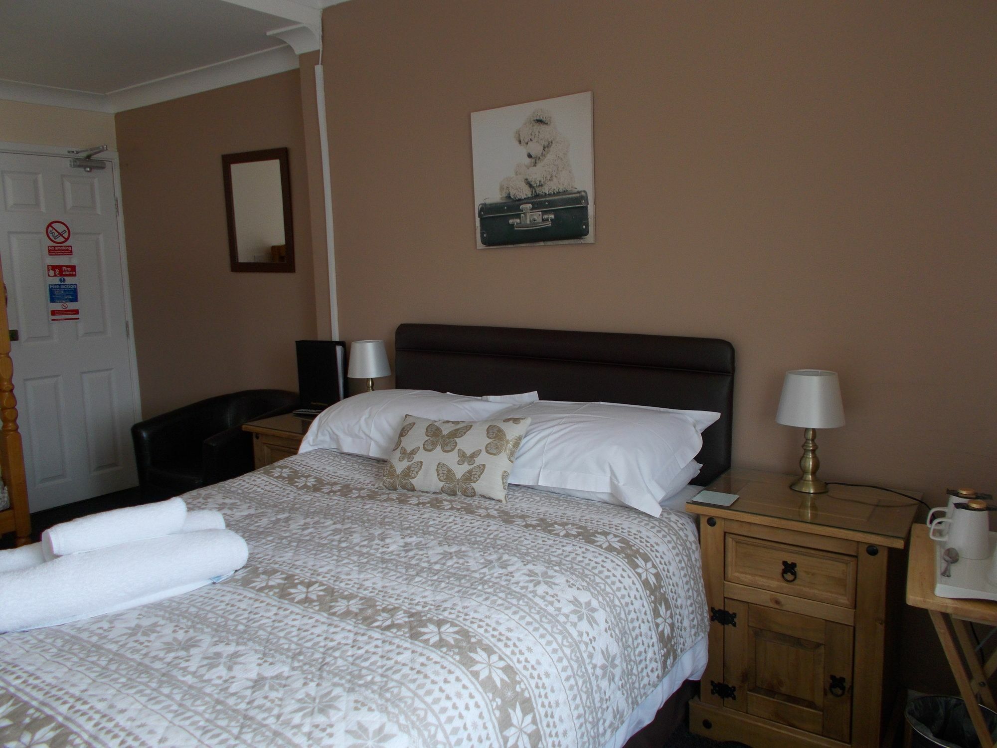 Twin Palms Guesthouse Great Yarmouth Exterior foto